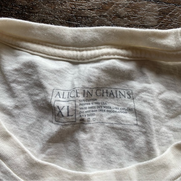 Alice In Chains Tour 2022 Short Sleeve Shirt - Picture 4 of 8